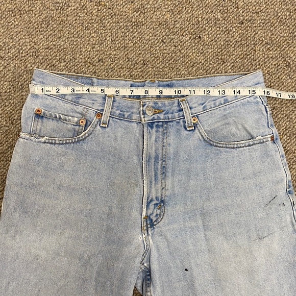 Vintage Levi’s 550 Cut Off Boyfriend Jean Shorts! - Picture 4 of 7